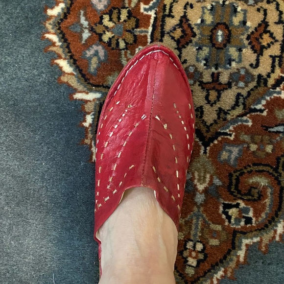 Nwot. Egyptian leather slides. - Picture 7 of 11